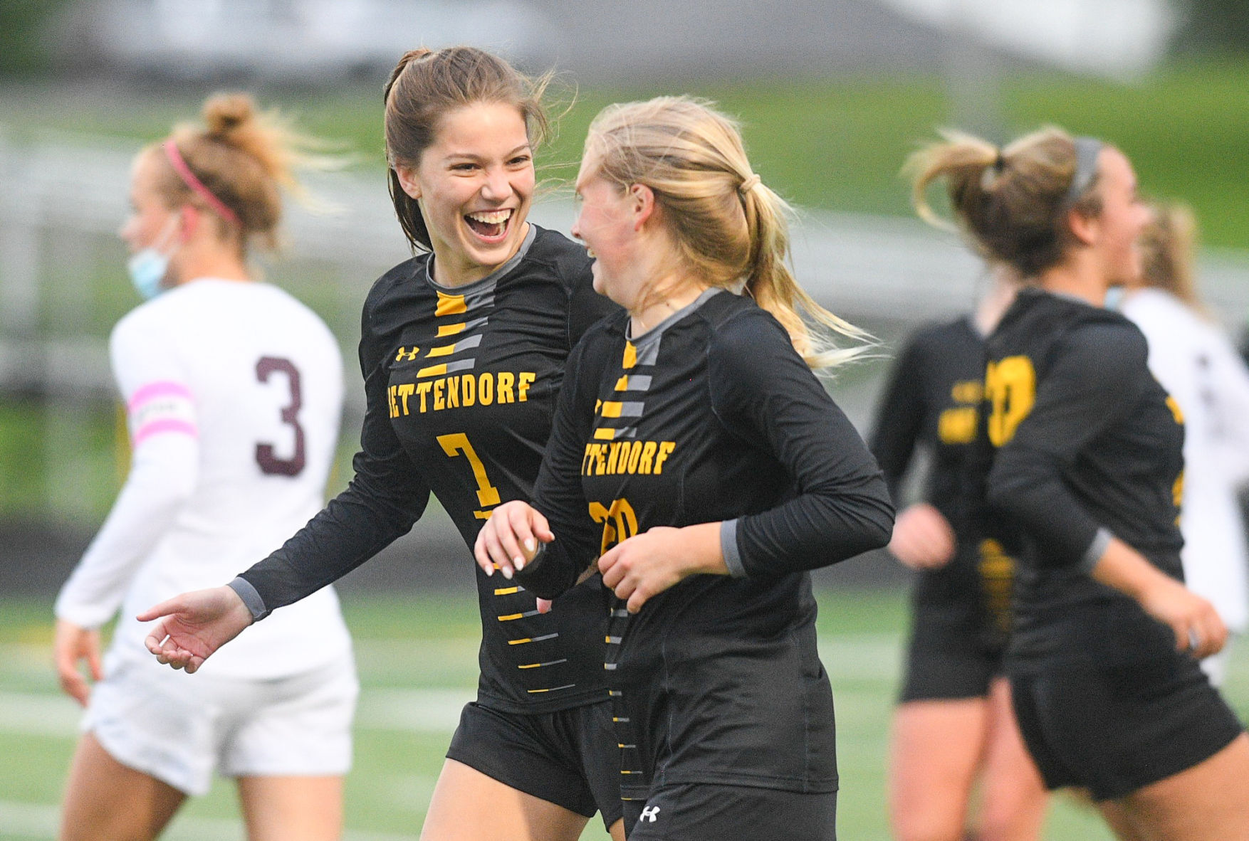 052721-qc-spt-moline-bett-soccer-006
